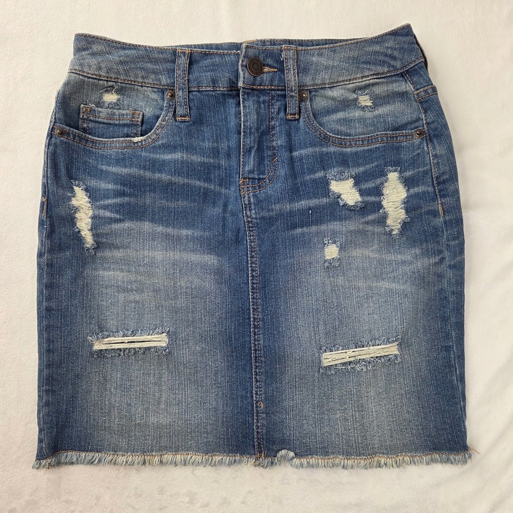 Mossimo Denim Skirt Women 00/24 Blue Distressed Raw Hem Mini Skirt Excellent